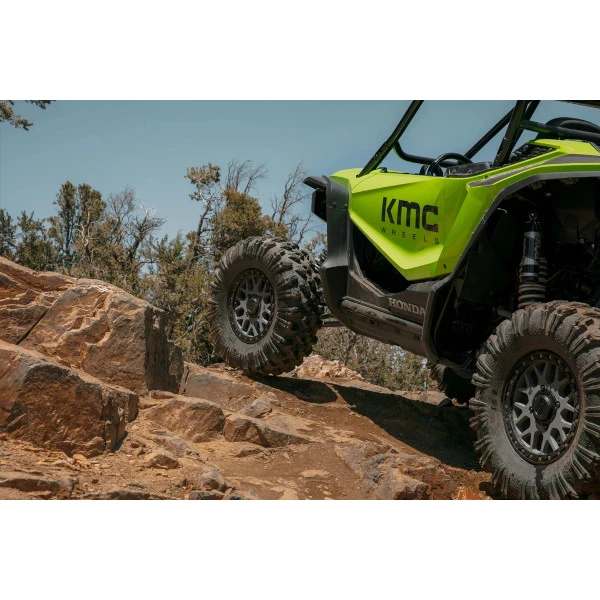 35-10-20 MotoRavage Tire 6 35-10-20 MotoRavage Tire - Image 4